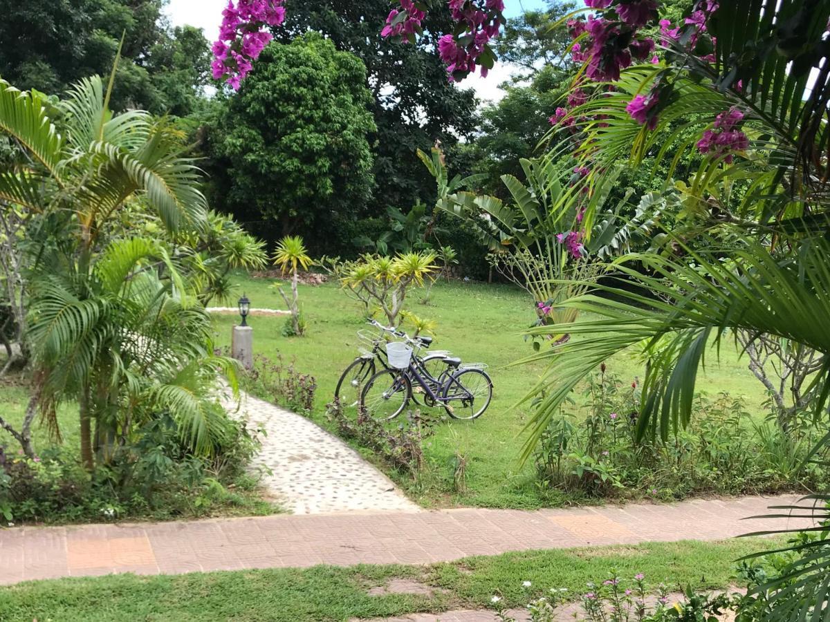 Atmaland Resort Kep Luaran gambar