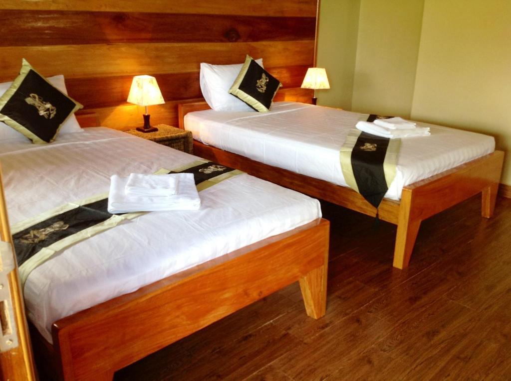 Atmaland Resort Kep Bilik gambar