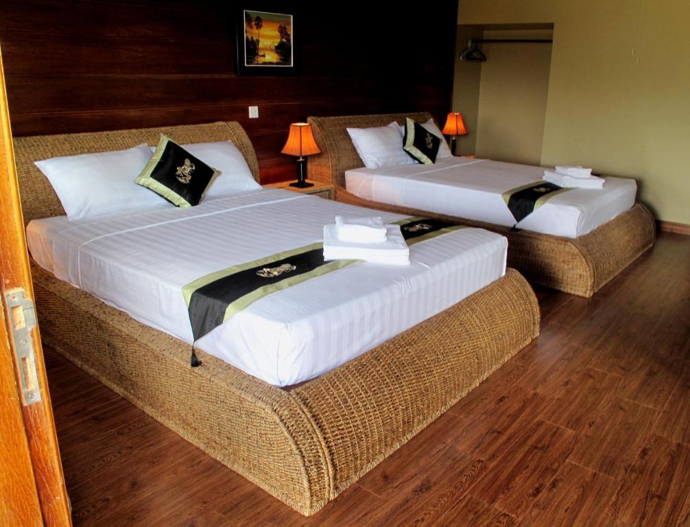 Atmaland Resort Kep Bilik gambar