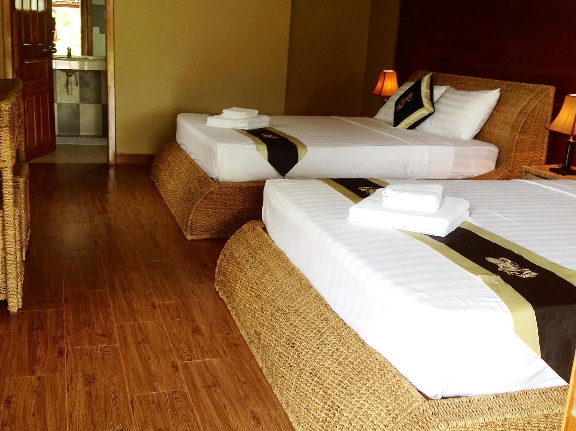 Atmaland Resort Kep Luaran gambar