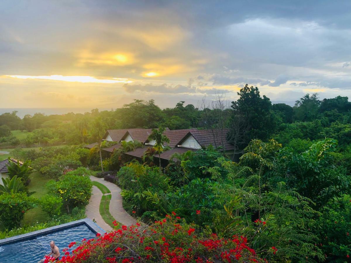 Atmaland Resort Kep Luaran gambar