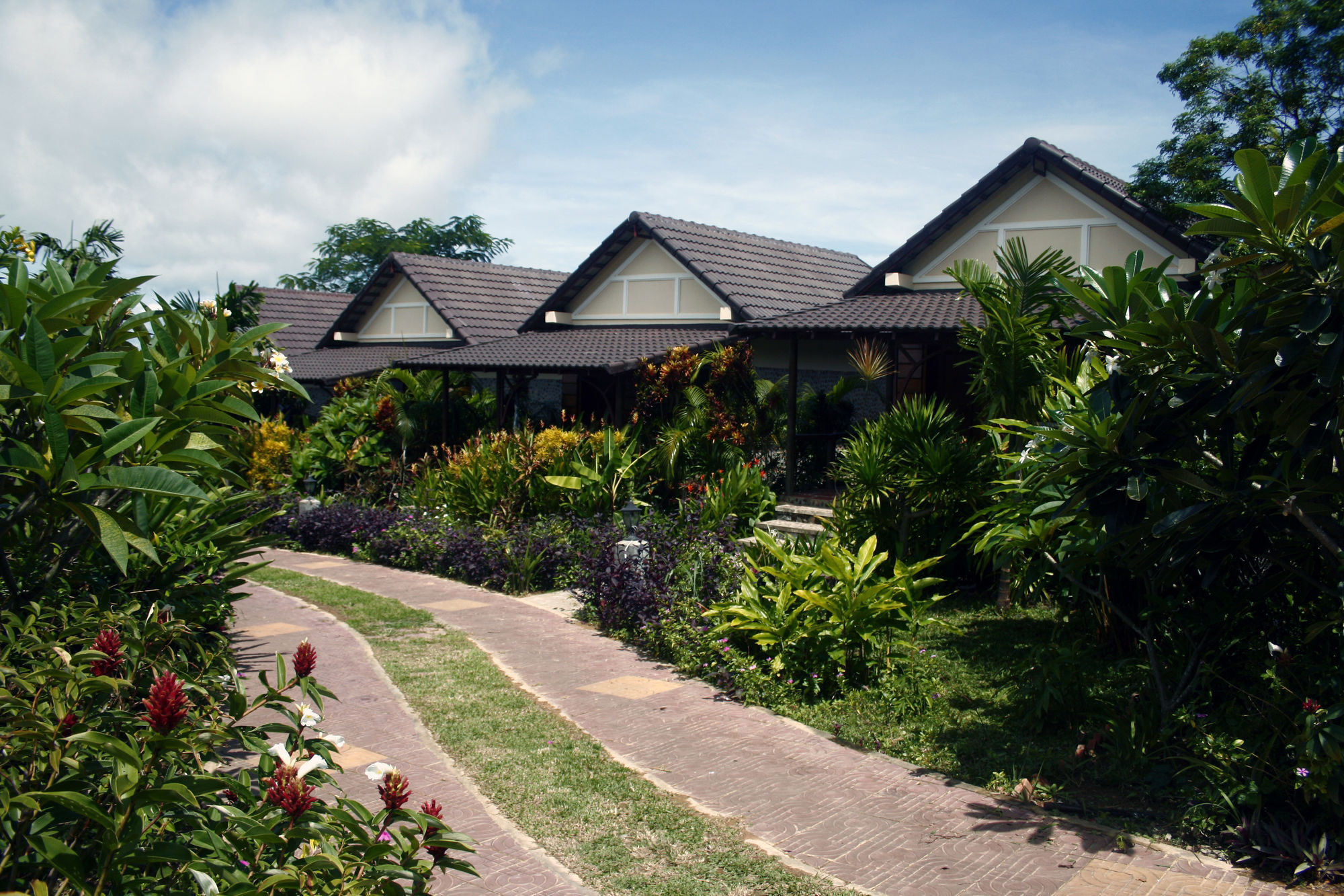Atmaland Resort Kep Luaran gambar