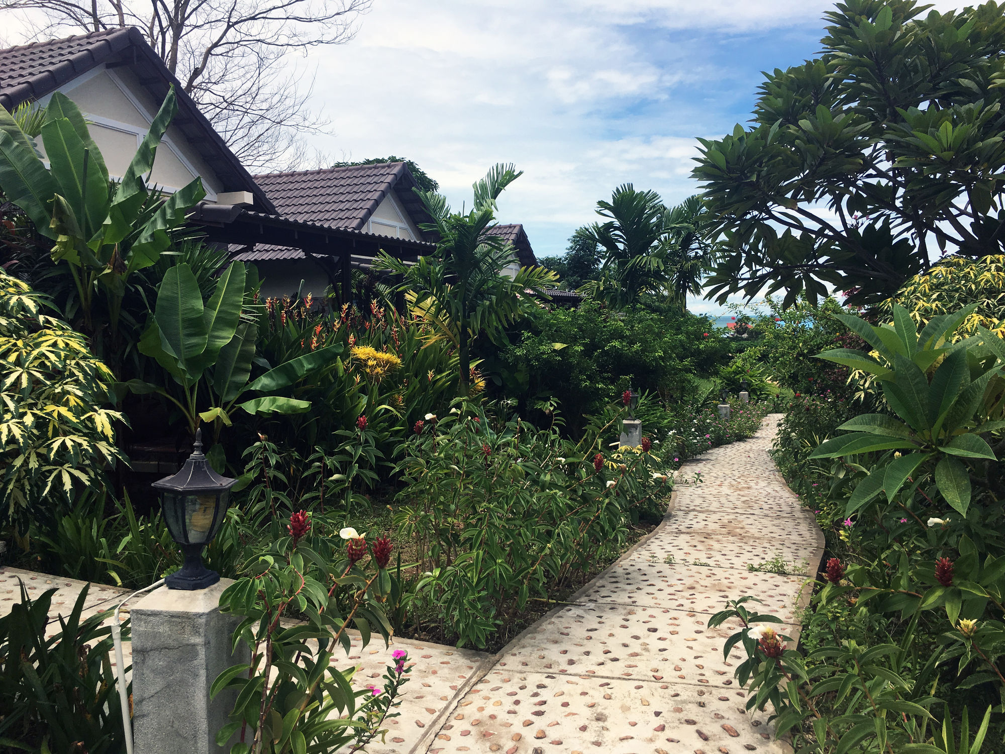 Atmaland Resort Kep Luaran gambar