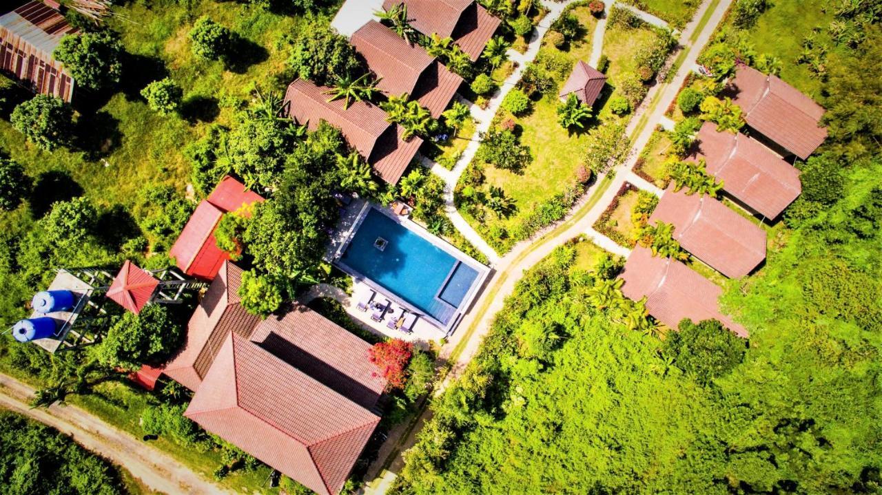 Atmaland Resort Kep Luaran gambar